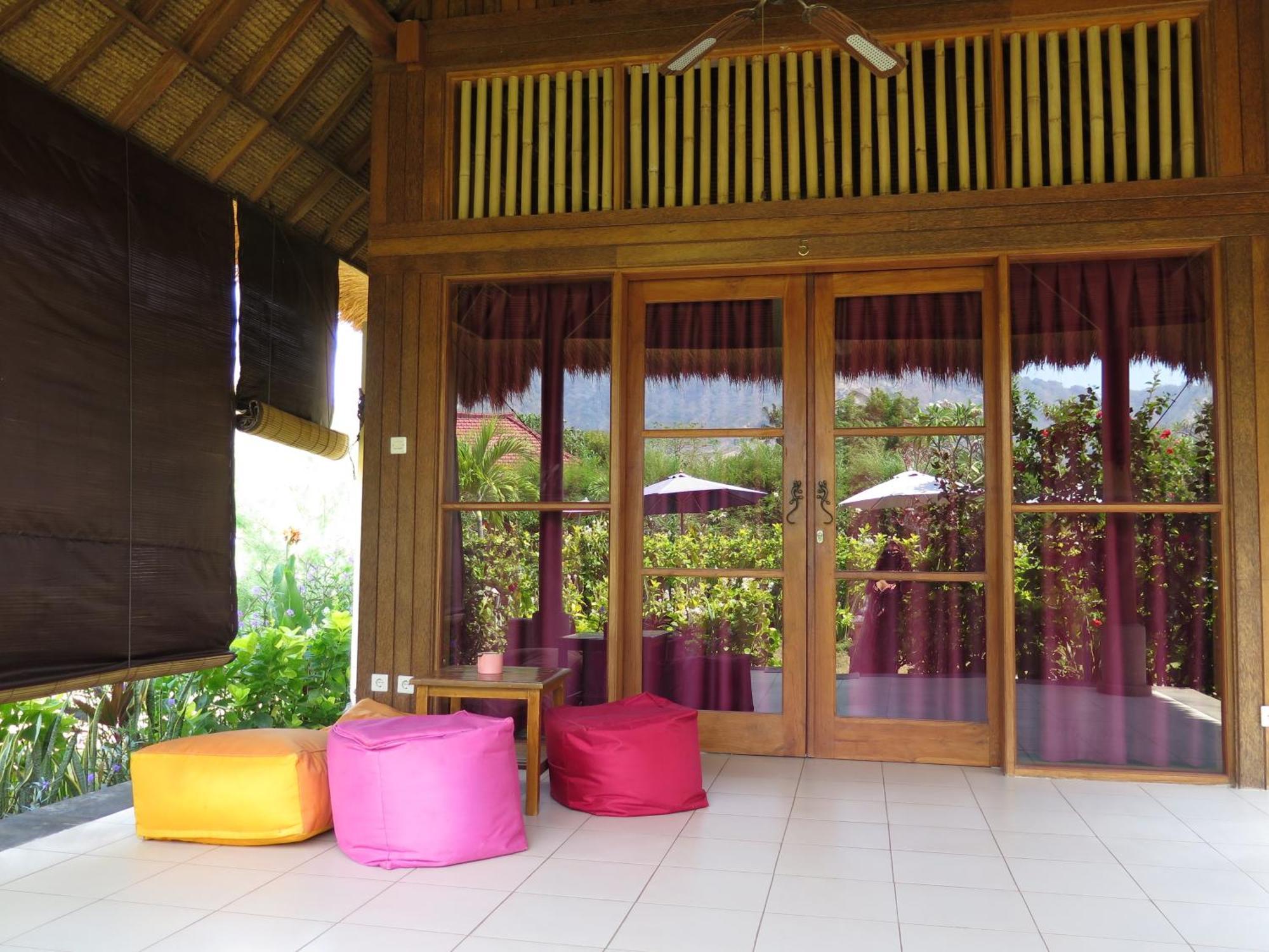 Sunia Loka Bungalows & Dive Center Pemuteran Pokój zdjęcie